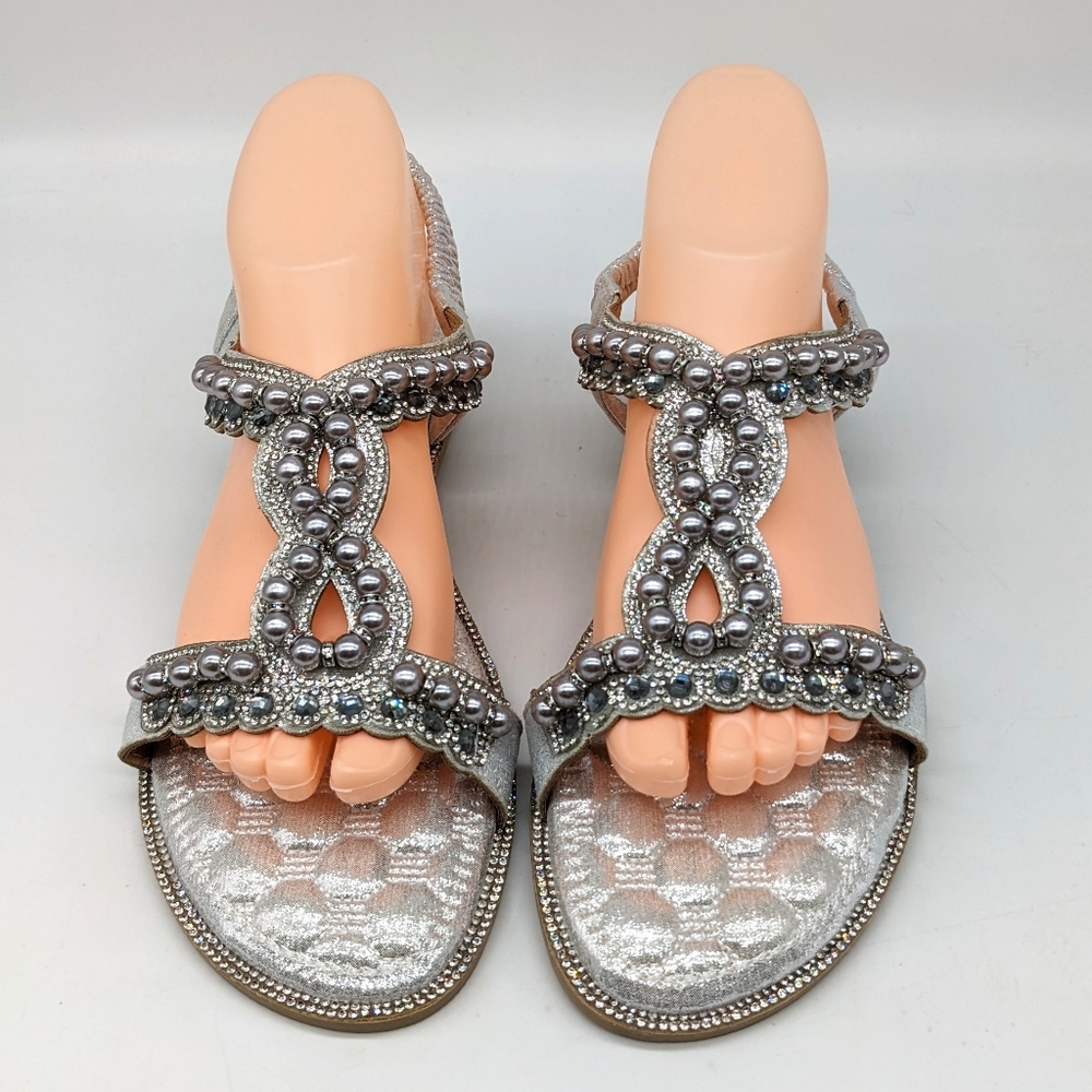 Duo Mei Zu Yuan Beaded Decorative Silver Padded Sandals Women's Size 10.5